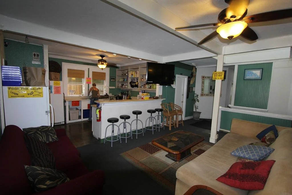 Howzit Hostels