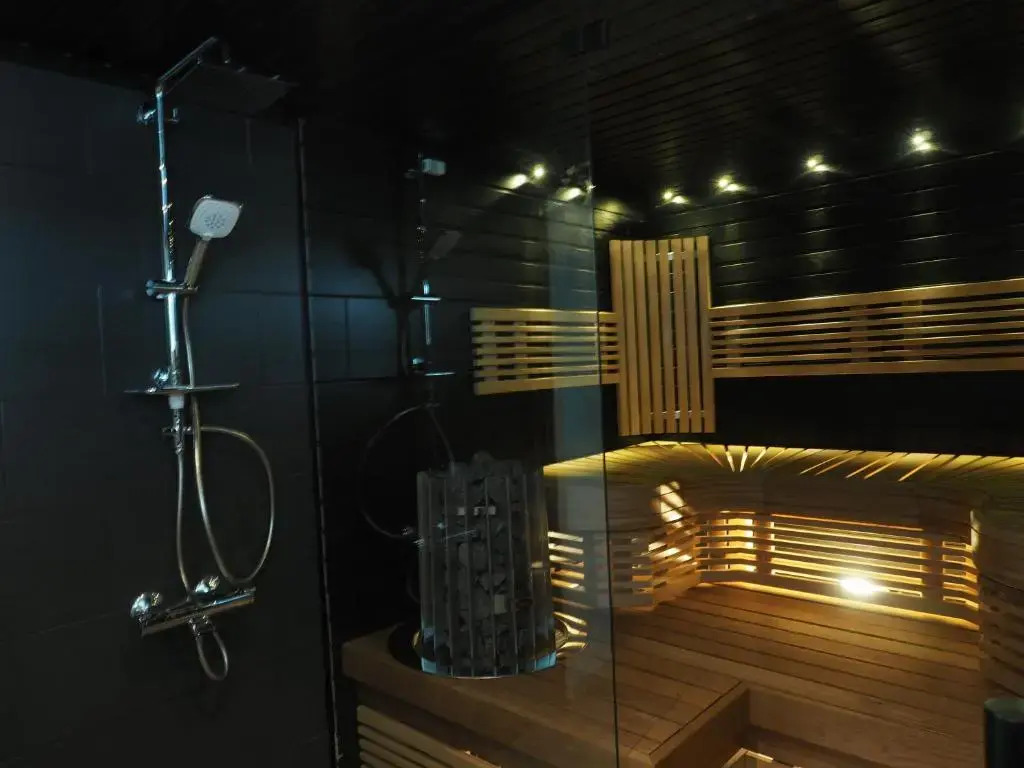 Apartment Oulu station suite