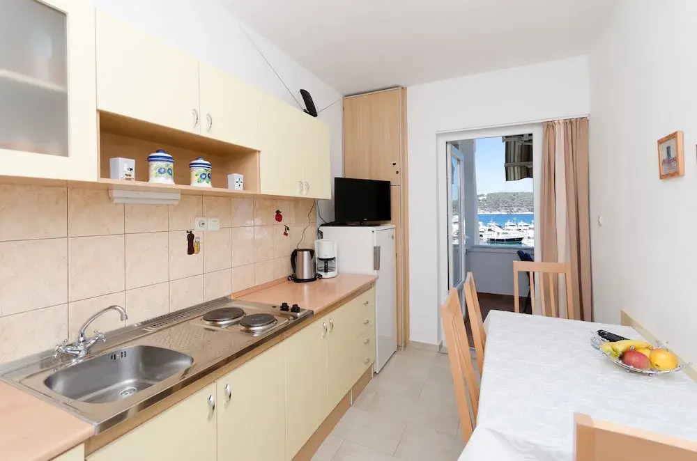 Apartments Near the sea Barbat
