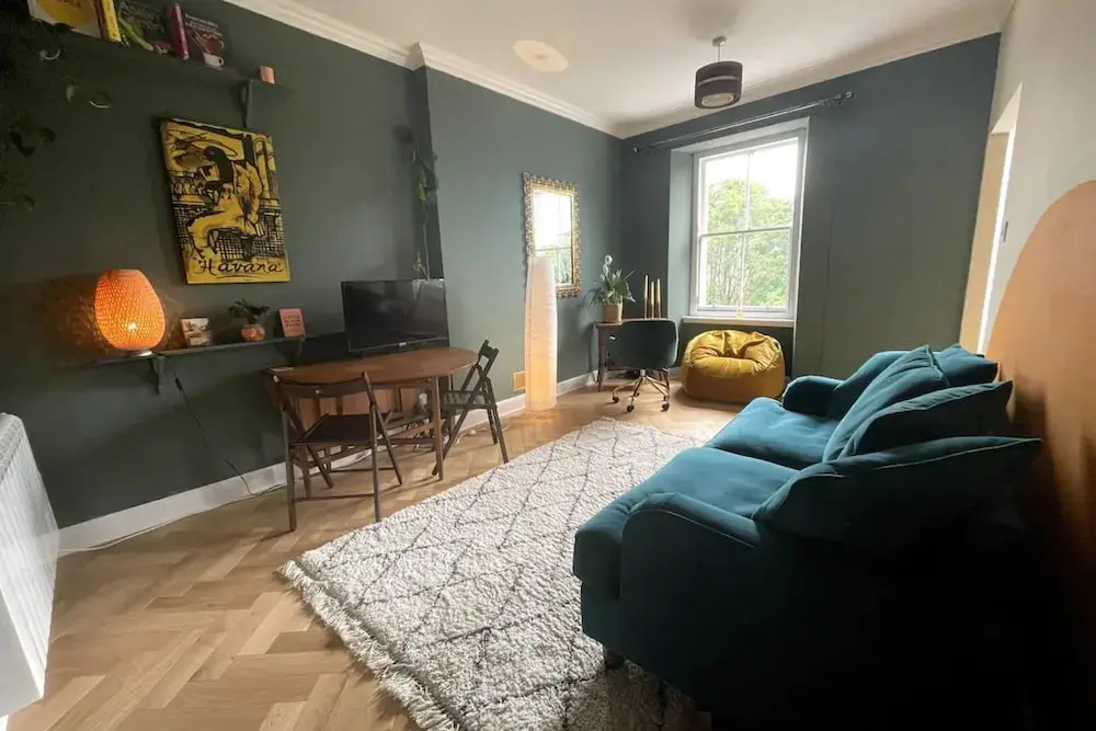 Cosy 2 Bedroom Apartment in the Heart of Leith