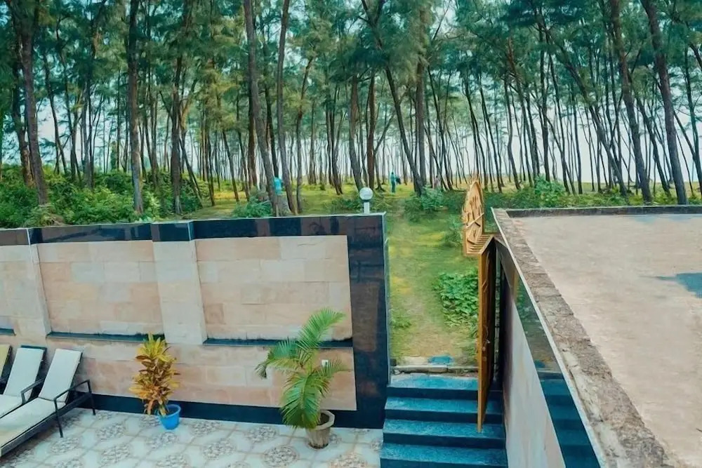 Hotel Sea N Sand - Berries Group