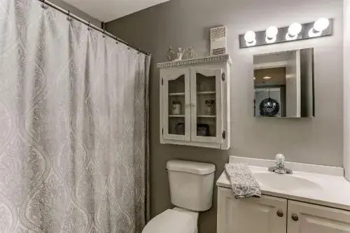 Coral Sands 301 - 2 Br Condo