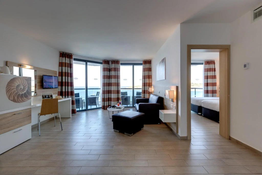 AX ODYCY Hotel