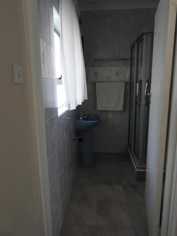 2 Bed Apartment With Ensuite Kitchenette- 2071