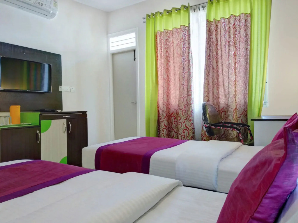 OYO 11683 Hotel YMCA