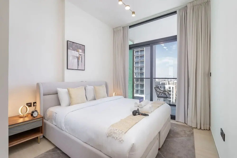 Peace and Tranquility in This 1 Bedroom in JVC
