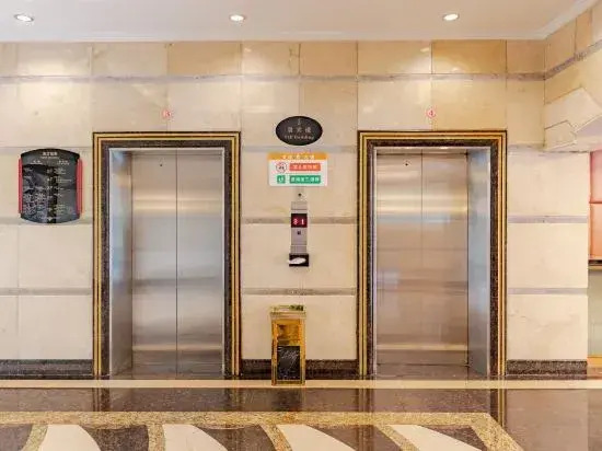 Grand Hotel Overseas Traders Club