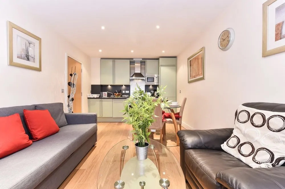Allen Gardens Apartments