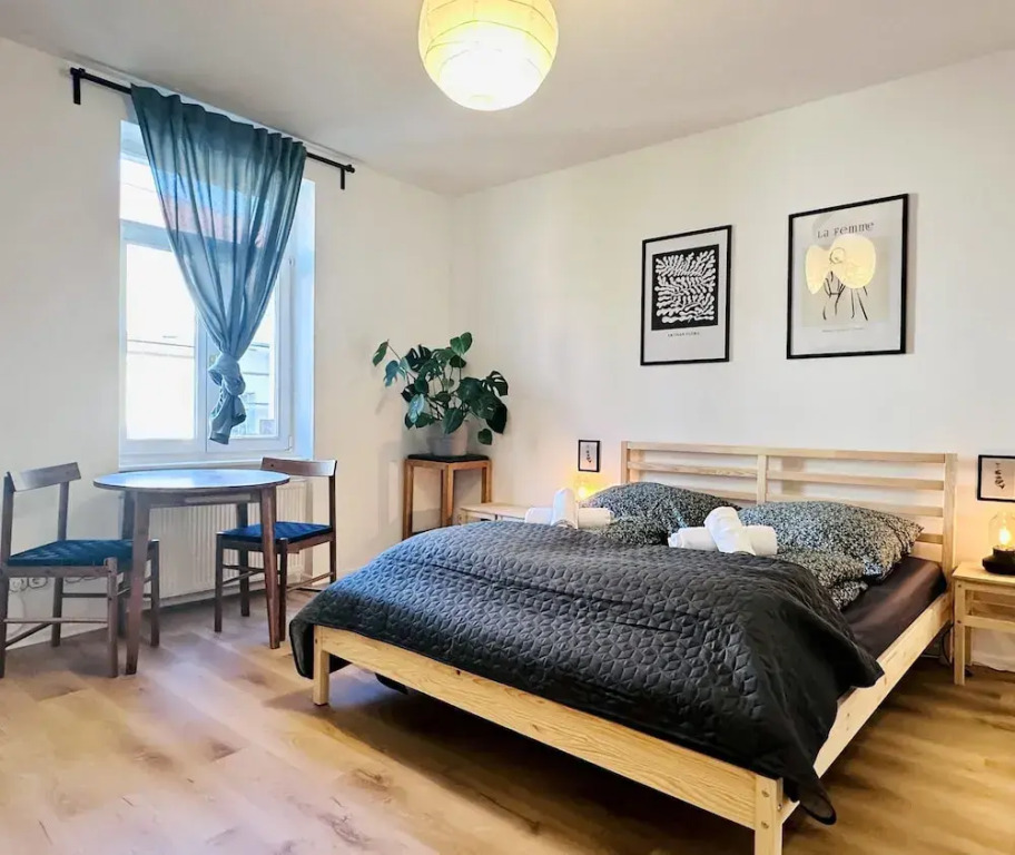 Apartmenthaus am Dom - Zentrum & Ruhige Lage, Perfekt für Business Trip, Auch für Familie, Viel Platz mit Küche