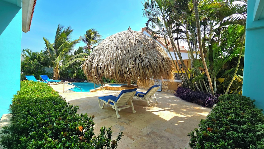 Adorable 1-bedroom Apartment 3 km From Eagle Beach