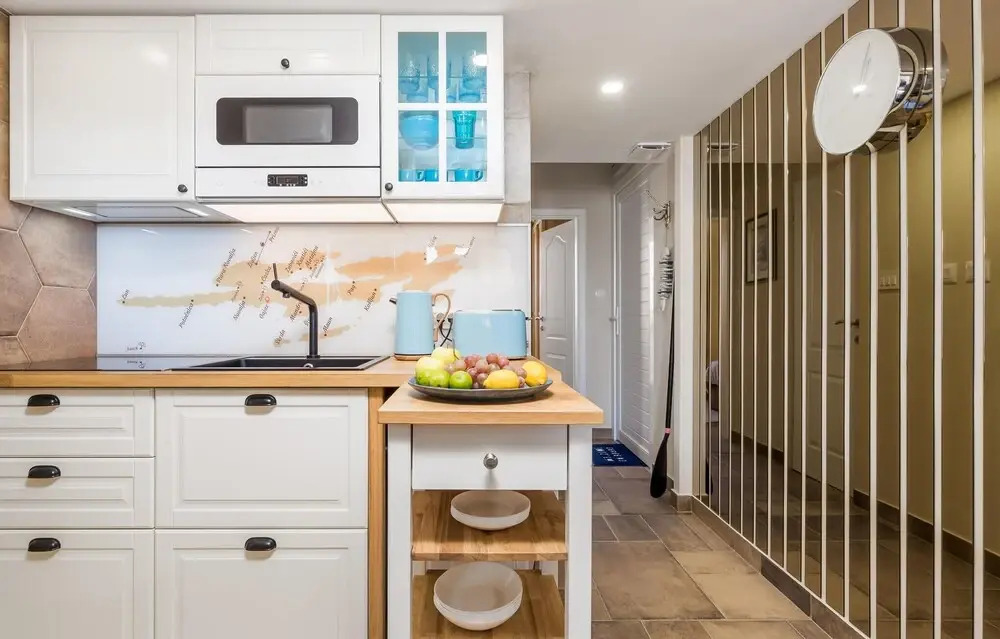 Amazing Apartment in Gajac With 2 Bedrooms and Wifi