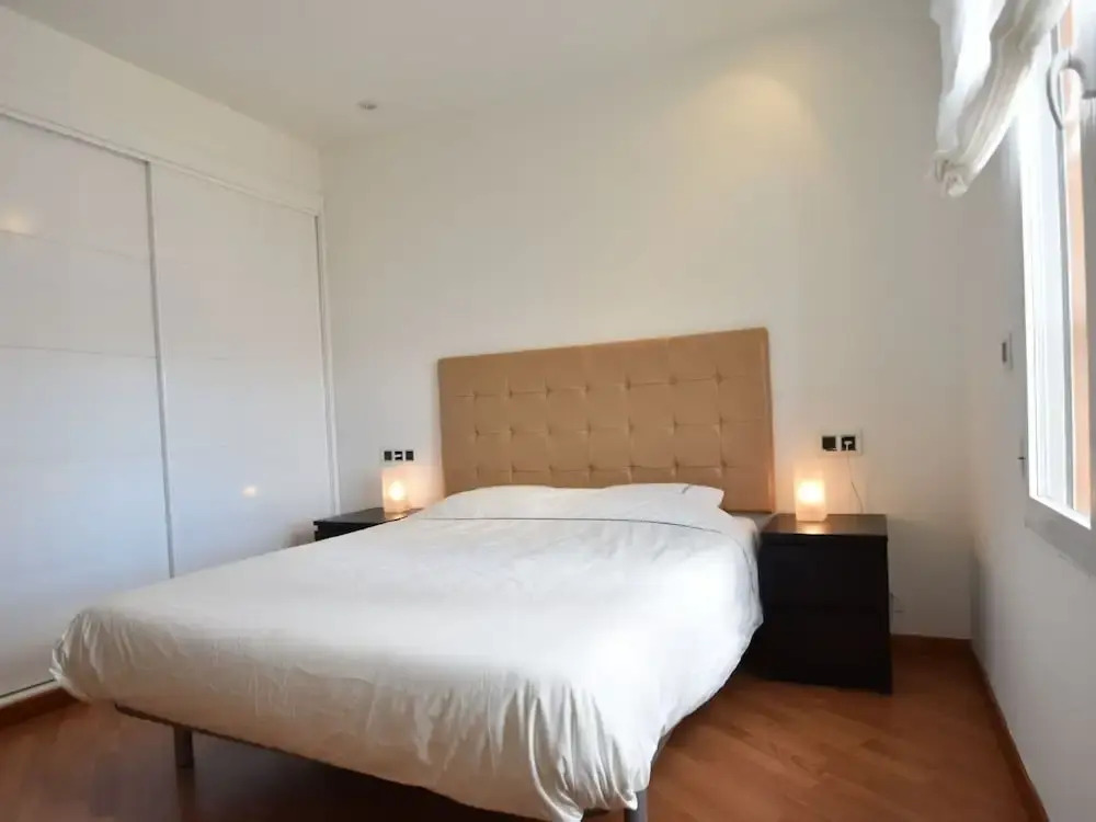 Modern Apartment in València With Mediterranean View