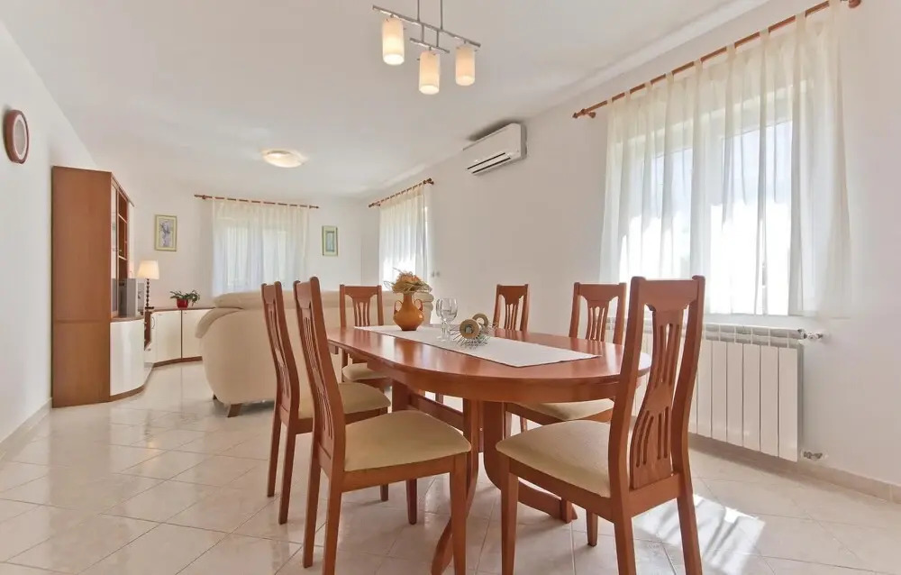Holiday Home Hrboki Iii