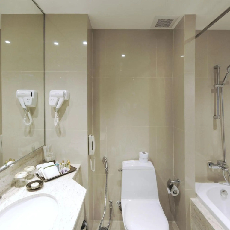 Al Meroz Hotel Bangkok - The Leading Halal Hotel
