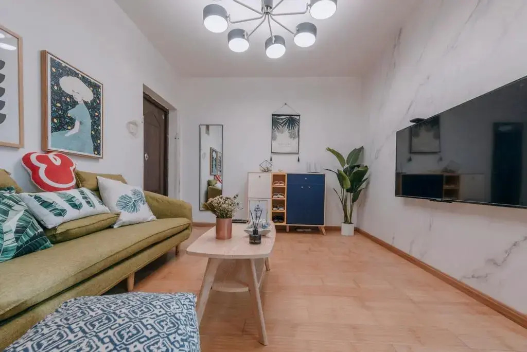 Xi’an Beilin·Xiaozhai· Locals Apartment 00178070