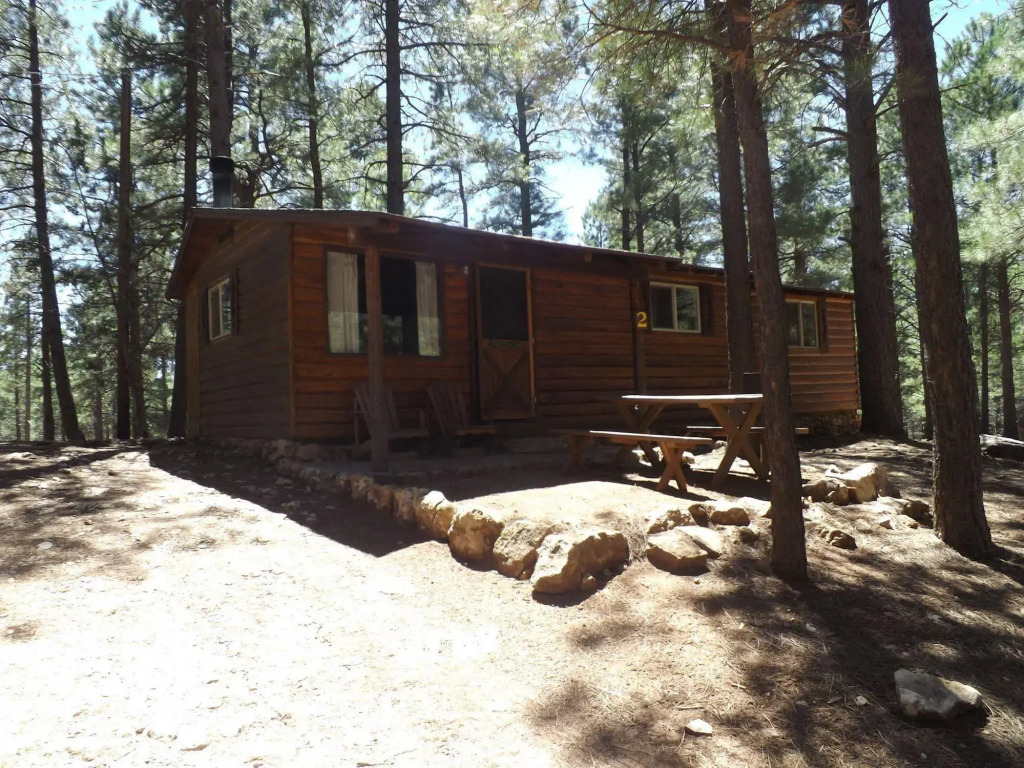 Arizona Mountain Inn & Cabins