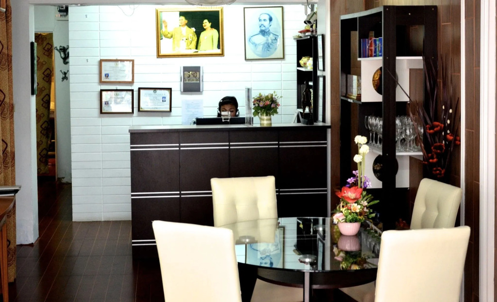 Sunshine Guest House