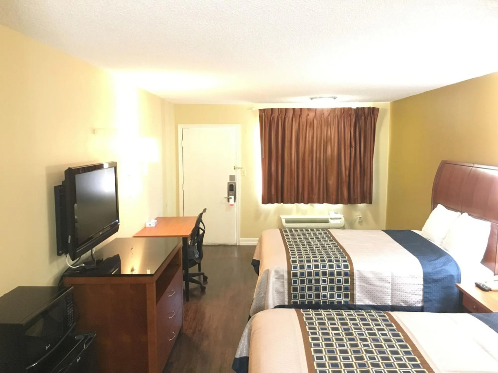 Navasota Inn