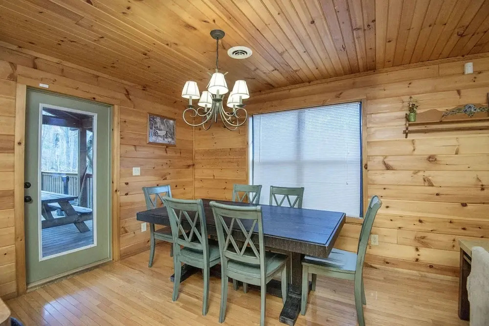 Homespun Hospitality by Heritage Cabin Rentals