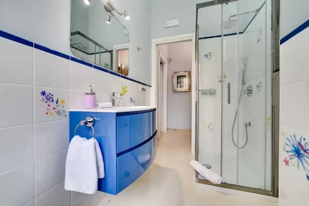 Nice & Colorful 1bed Flat - up to 5 Guests!