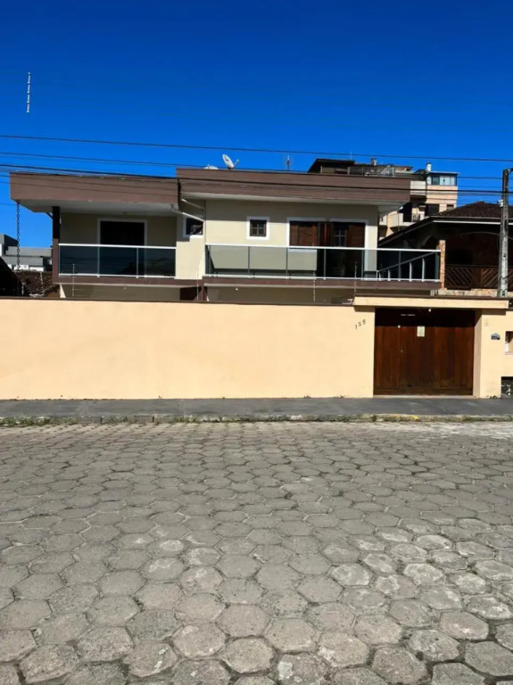 Casa Centro com Piscina
