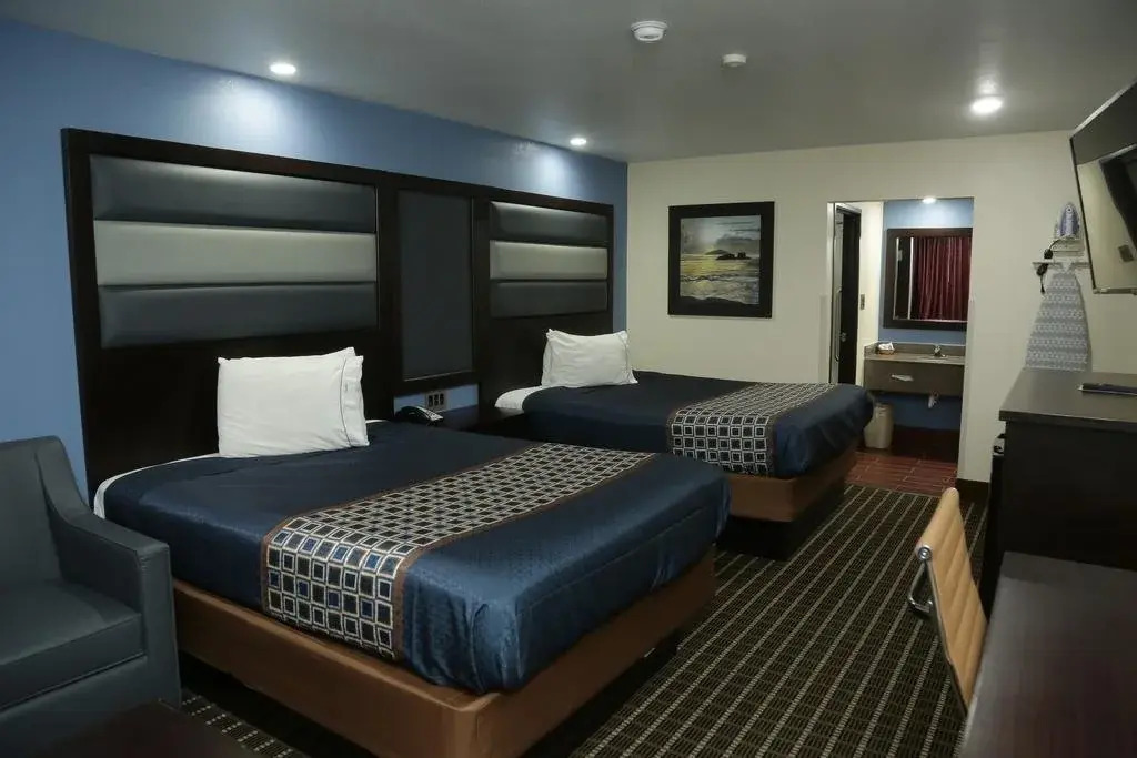 Theroff's Motel