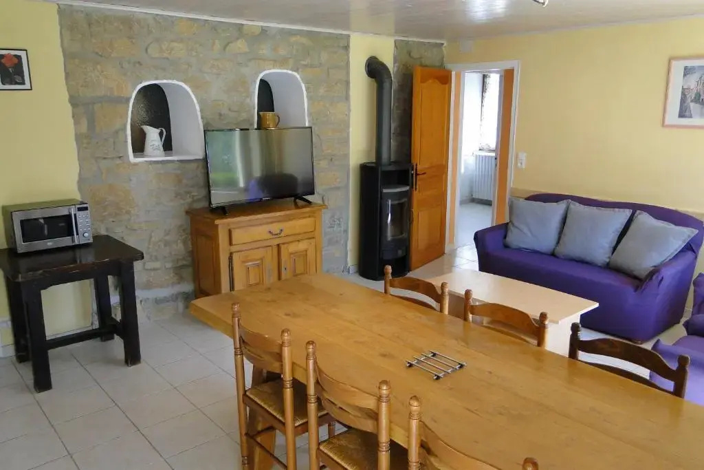 Gîte 295 Montagnes du Jura avec Spa et Sauna classé 3 étoiles