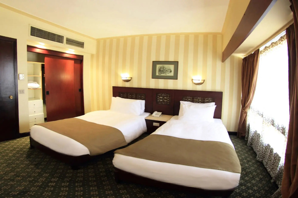 Отель Pyramisa Suites Hotel Cairo