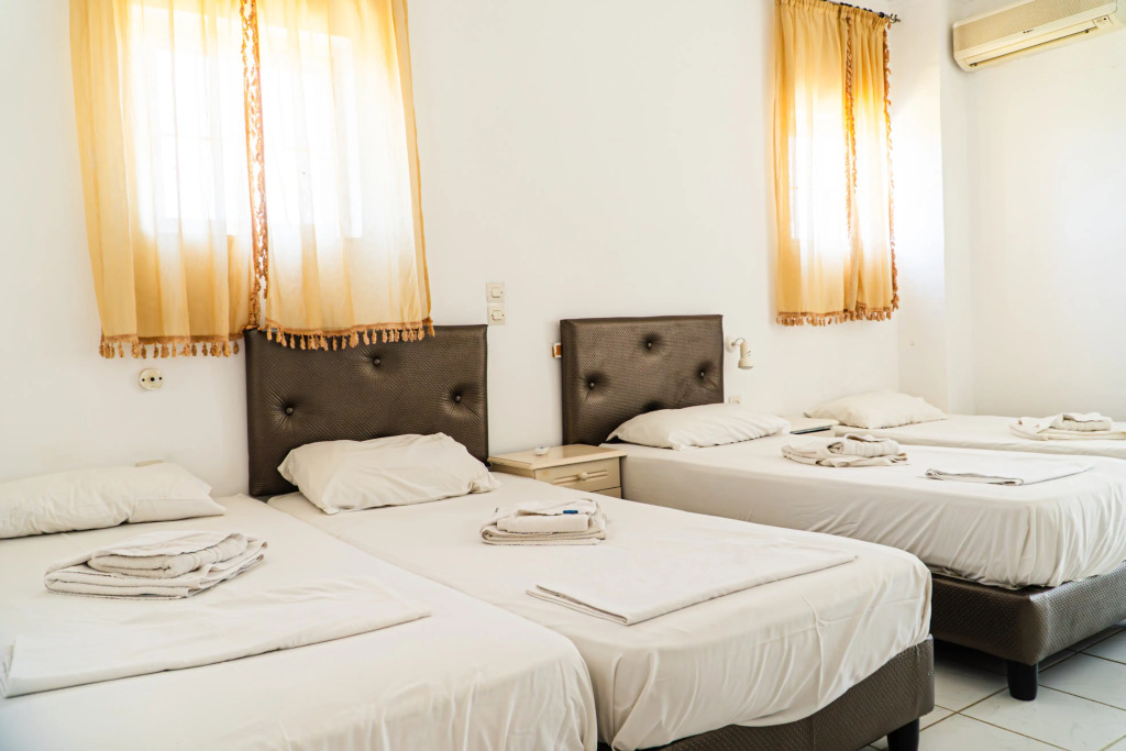 Ikaros Hotel