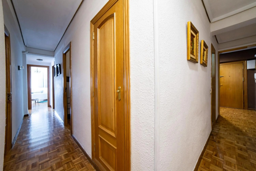 Awesome apartment center Valencia