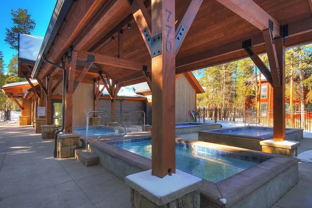 Mountainwood 301 2 Bedrooms 2 Bathrooms Condo