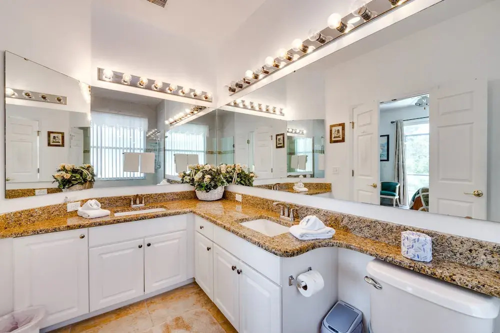 Kissimmee Home w/ Pool + Pond View, 5 Mi to Disney