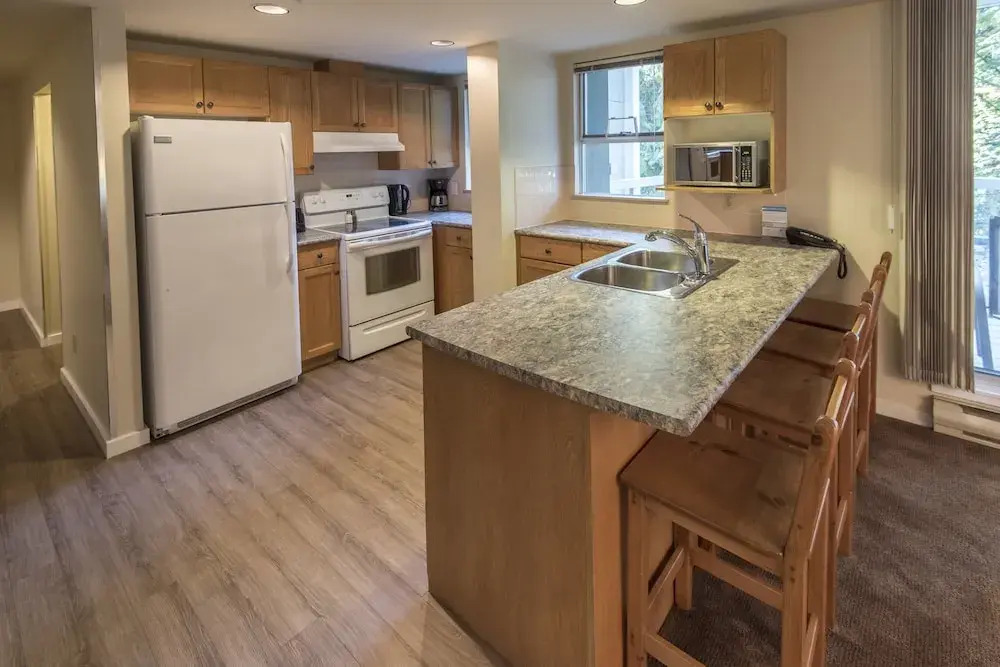 Woodrun Lodge 209 by Outpost Whistler