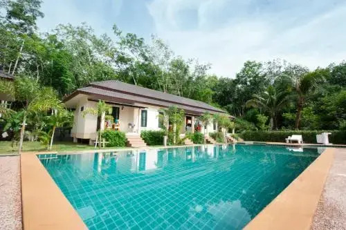 Aonang Family Pool Resort
