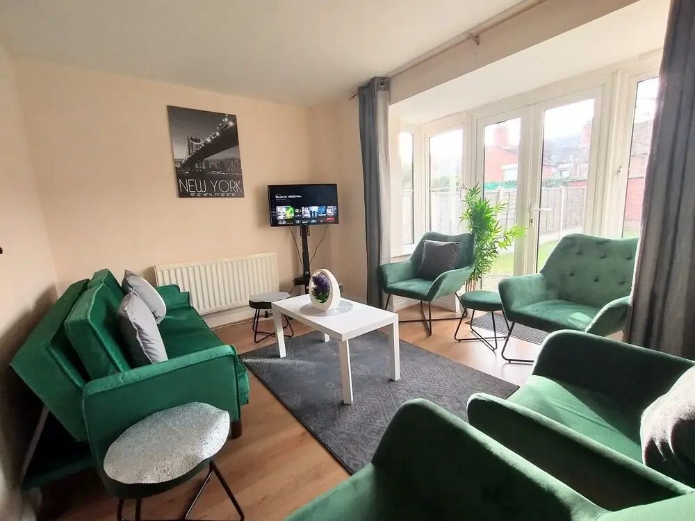 City Centre Home, Free Parking,wifi,netflix,tv