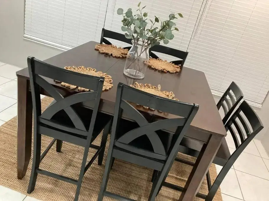 XL Fully Loaded 4Br 3BA Close to Beach & Downtown