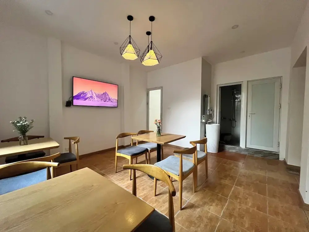 Urban Slumber Hostel