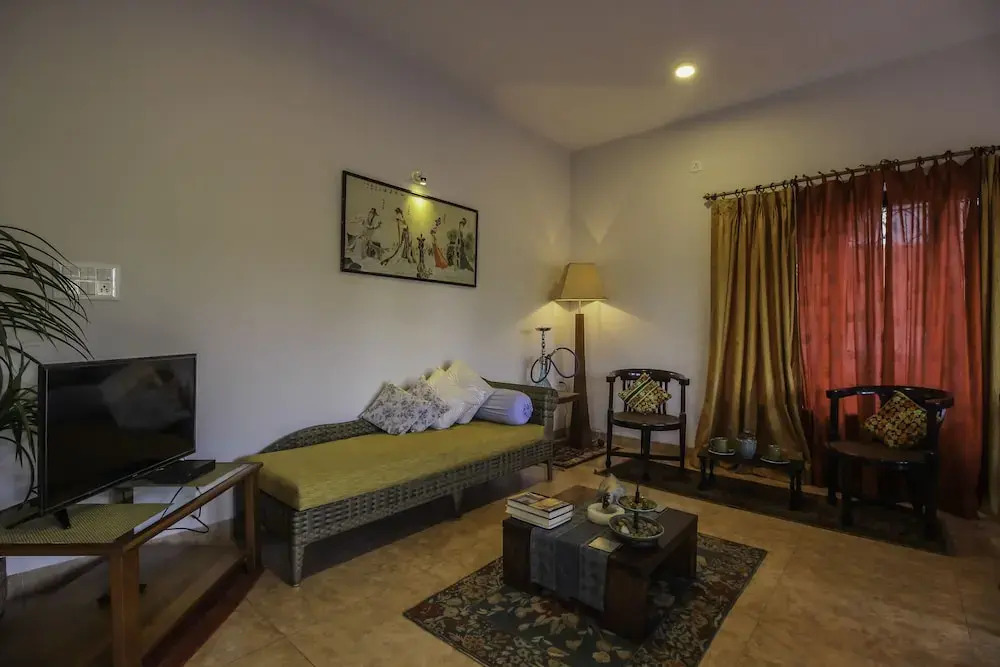 OYO 10871 Home Luxurious 3BHK Dona Paula