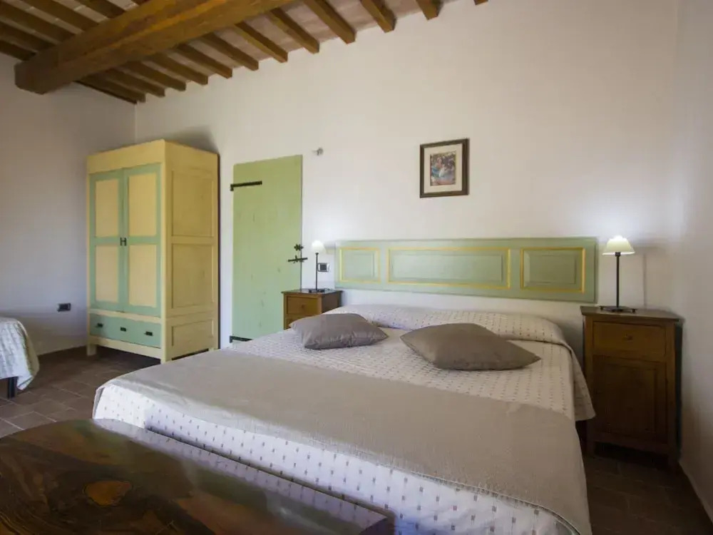 Graceful Holiday Home in Acqualagna With Swimming Pool