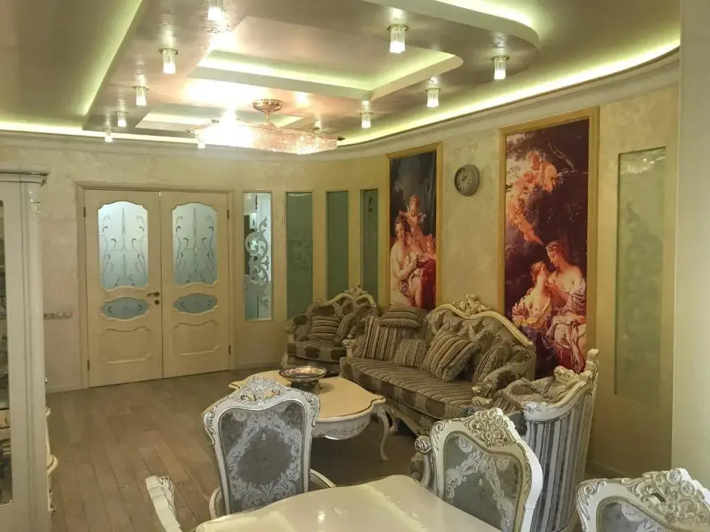Royal Apartment