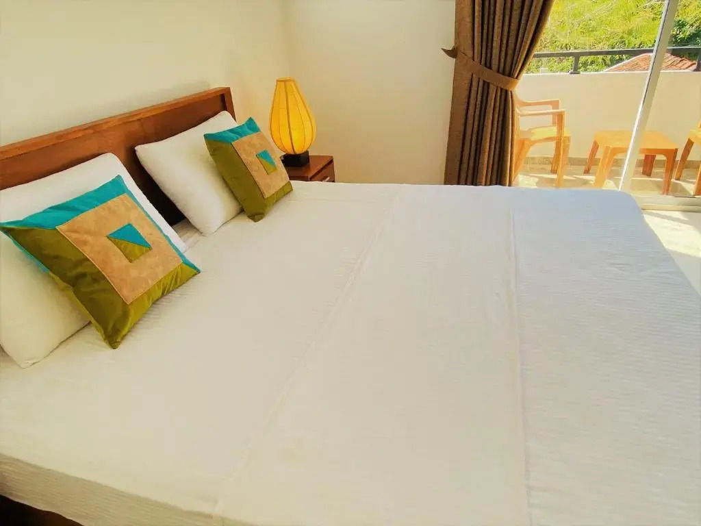 Srimadis Villa near Airport / Negombo