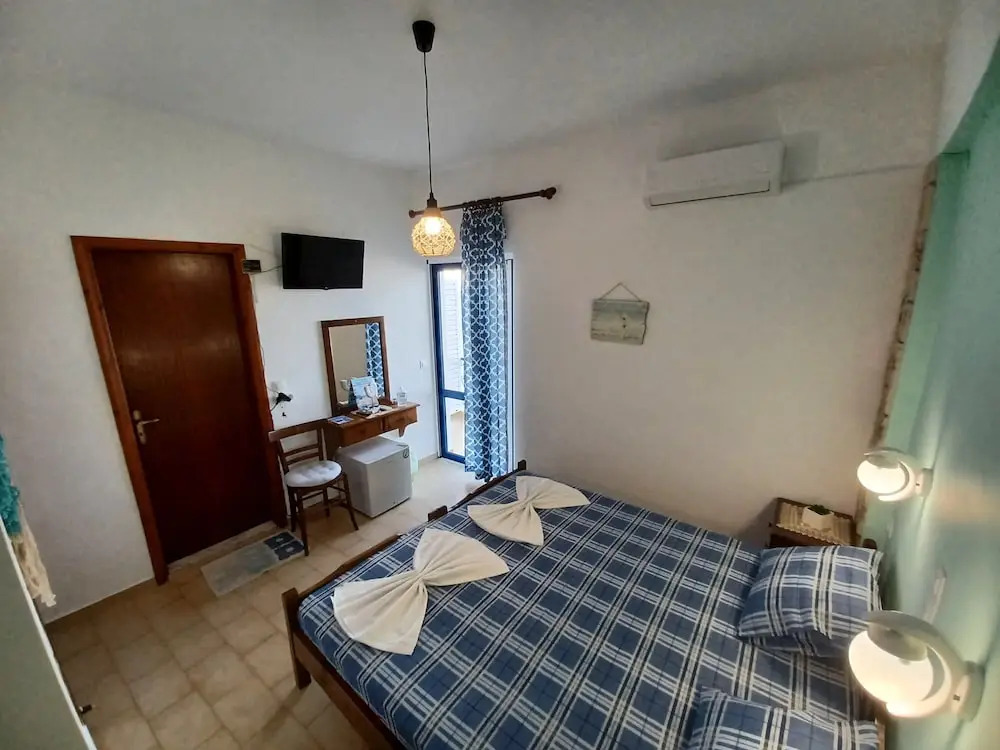 Lefteris Rooms