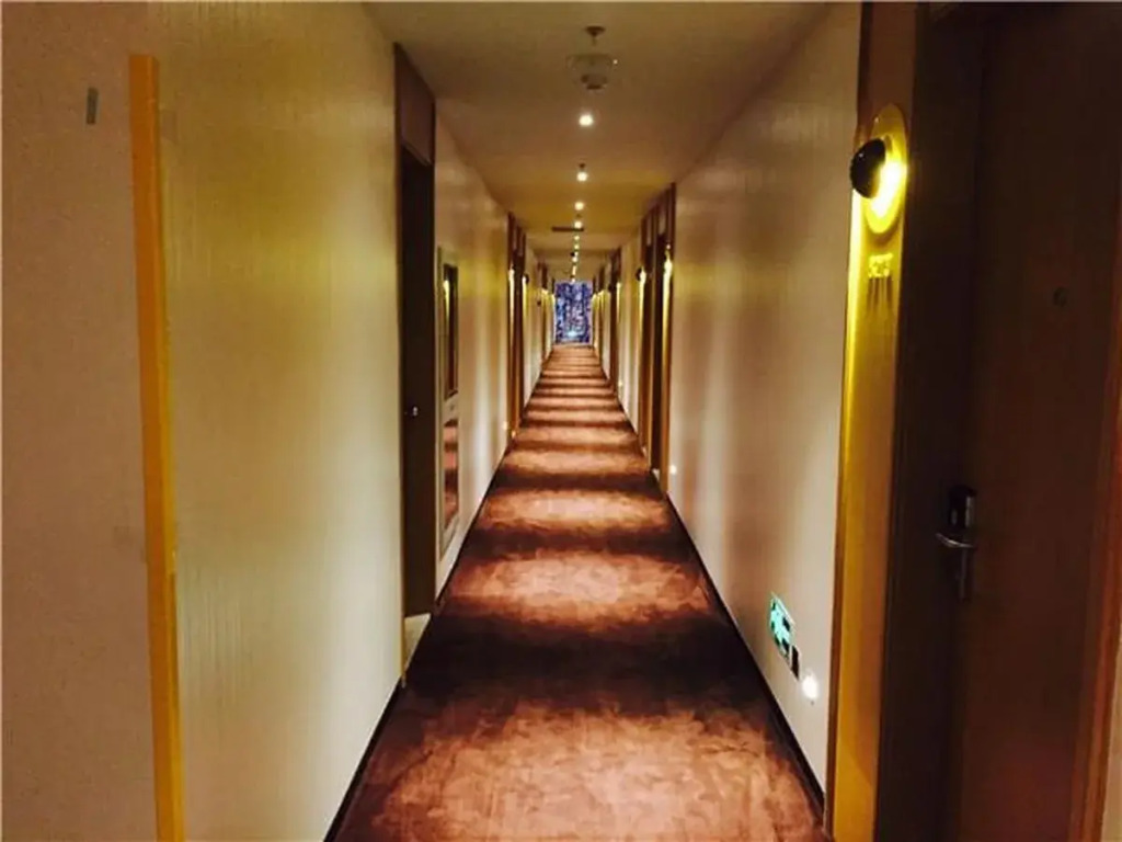 IU Hotel Shanghai Minhang Jiaotong University Dongchuan Road Subway Station Branch