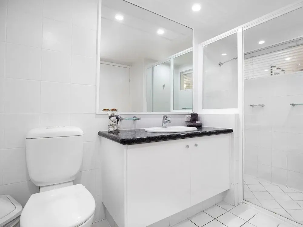 Lagoon Beachfront Lodge 005 on Hamilton Island by HamoRent