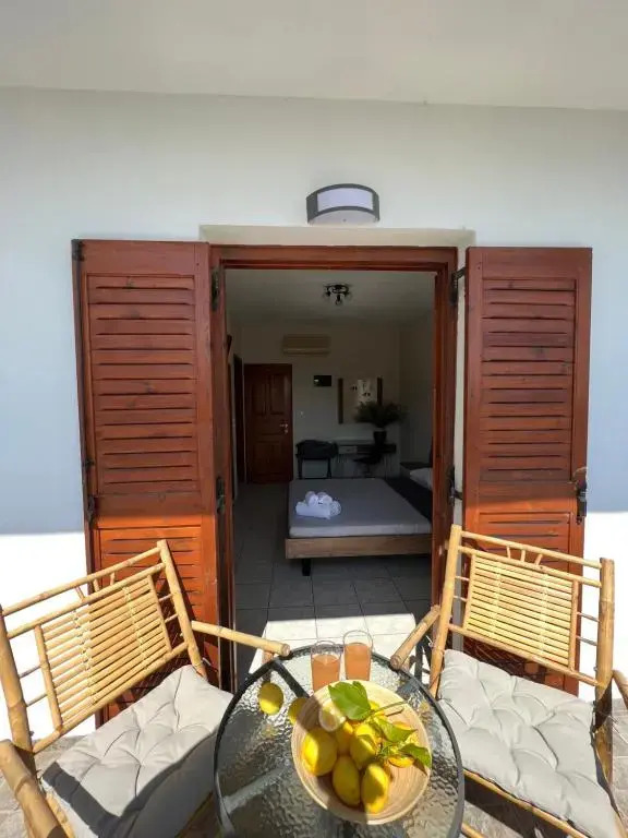 Jimmys Guest House Skiathos