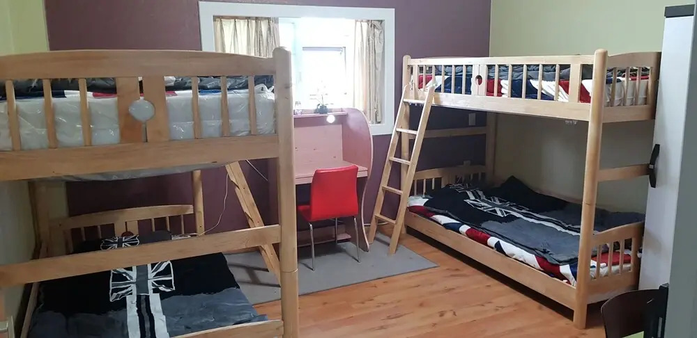Line Guesthouse