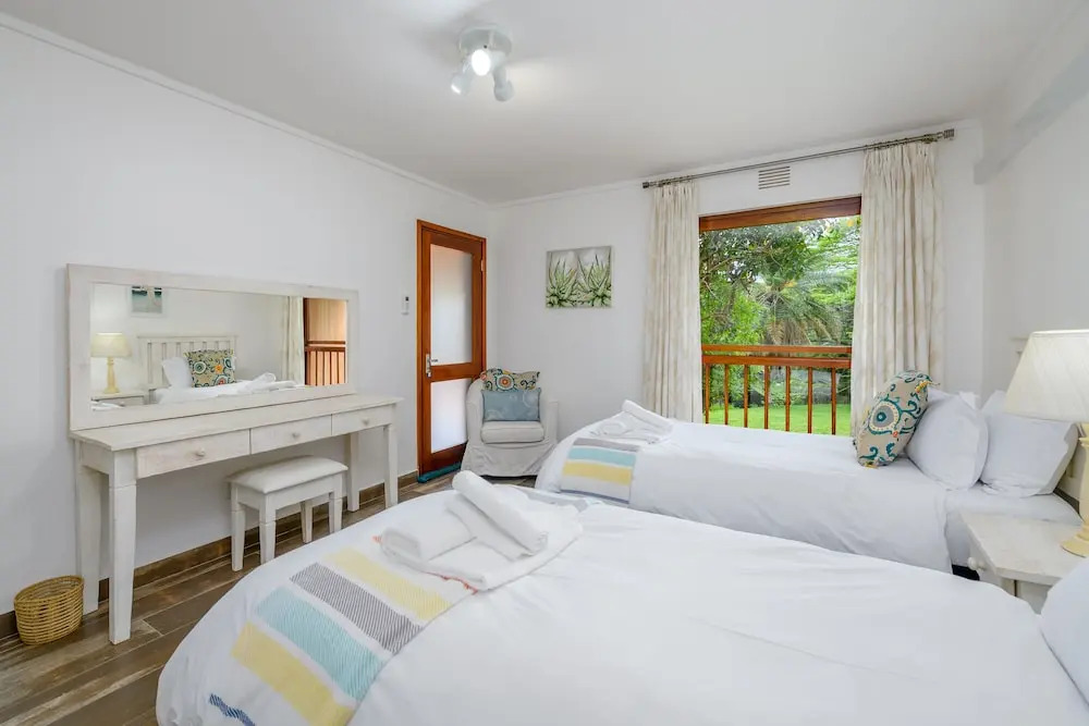 San Lameer Villa Rentals 10307
