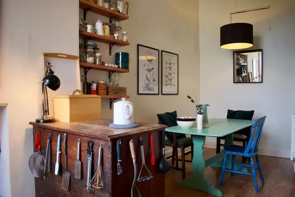 Vintage-style Apartment In Lovely Leith