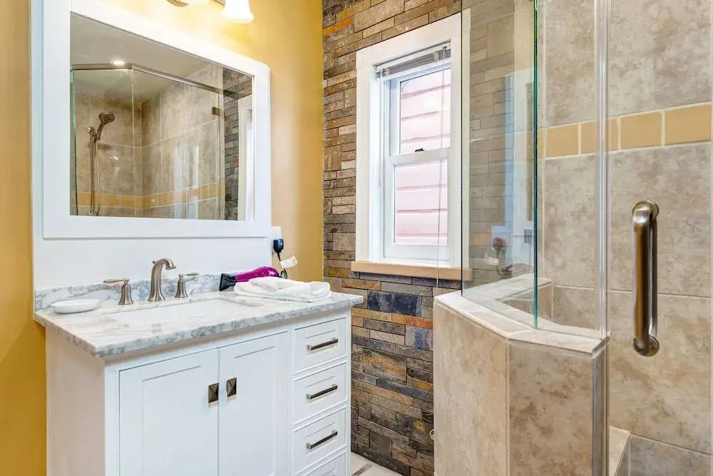 Ontario Park City bungalow