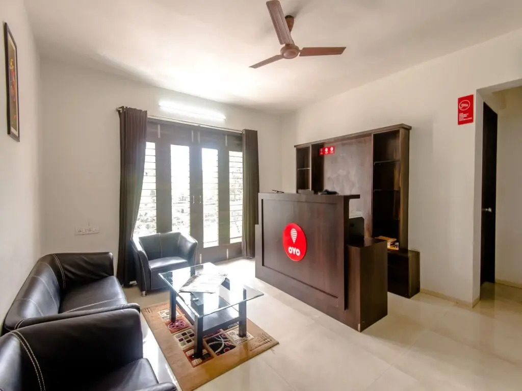 House Khas Suites by OYO Rooms
